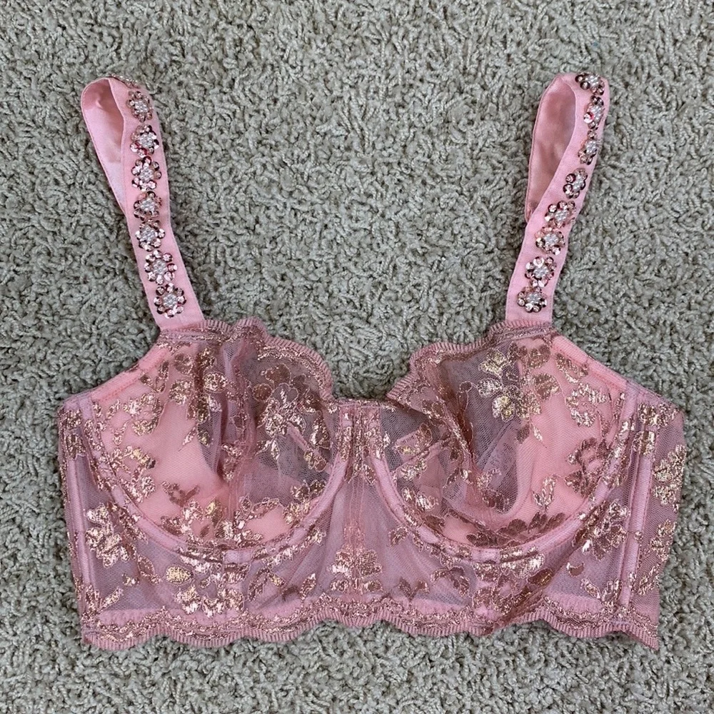 NWT Victoria’s Secret dream angels push up without padding pink lace bra sz 34D